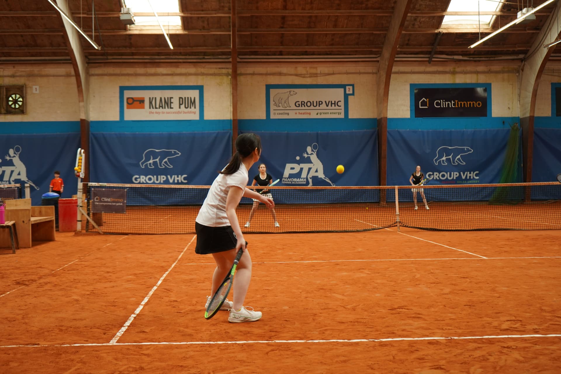 Doubles on clay